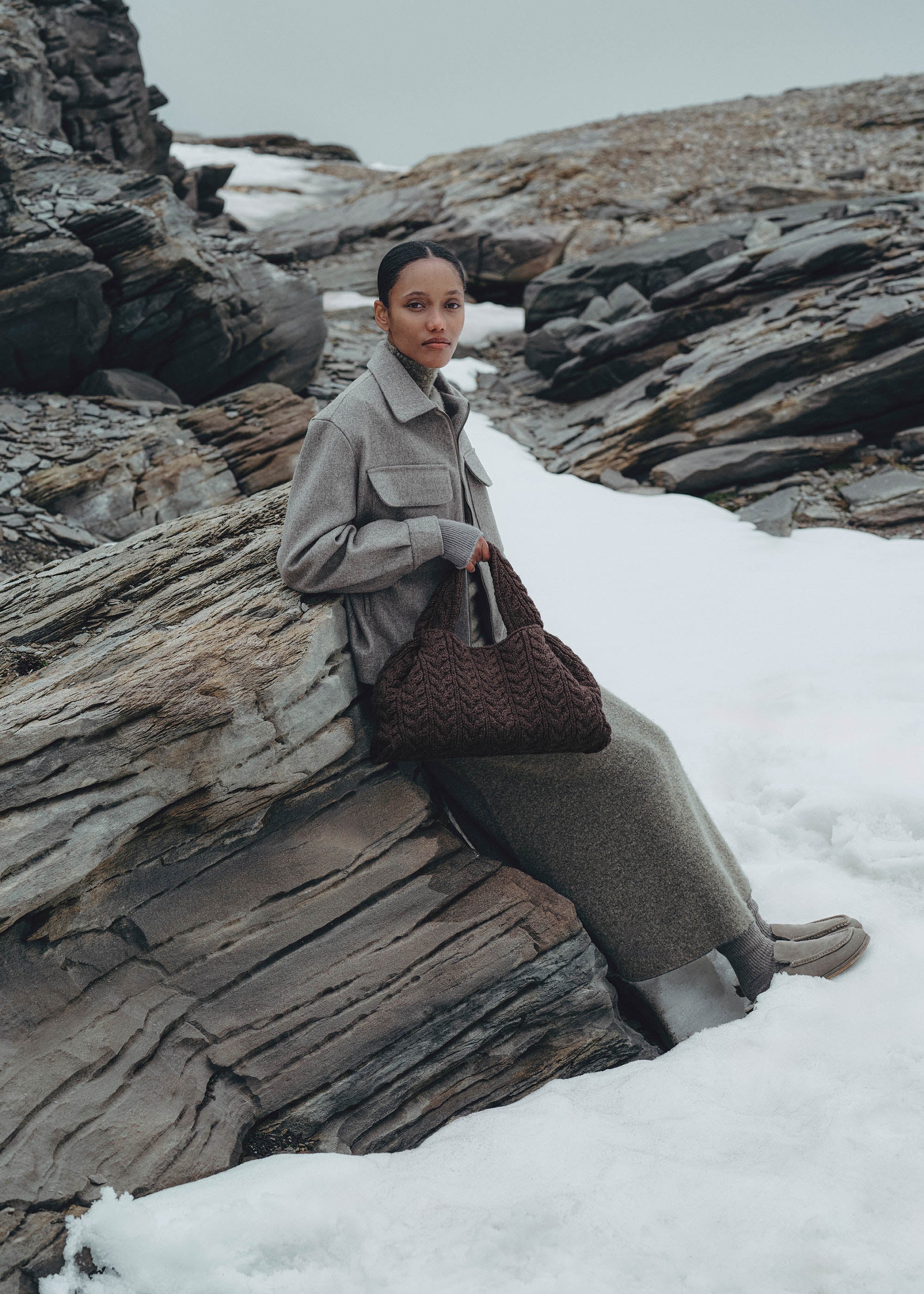 Numéro Neuf Large - Ébène Mérinos